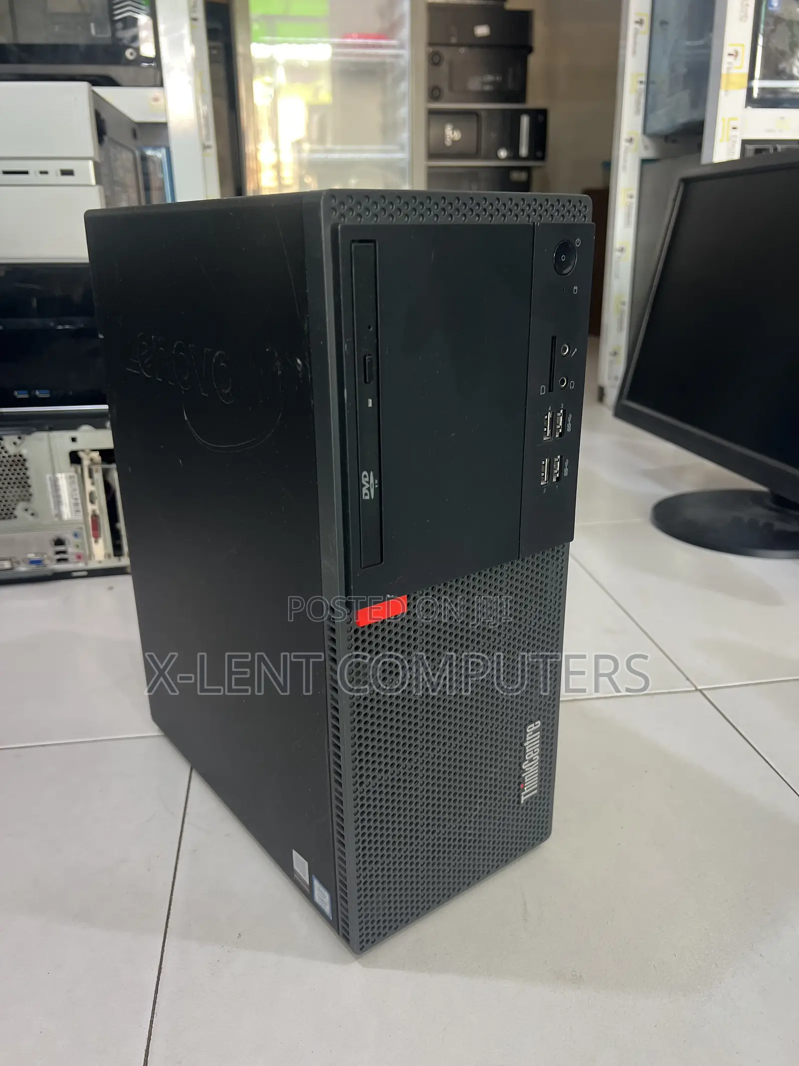 Desktop Computer Lenovo 8GB Intel Core i7 SSD 256GB