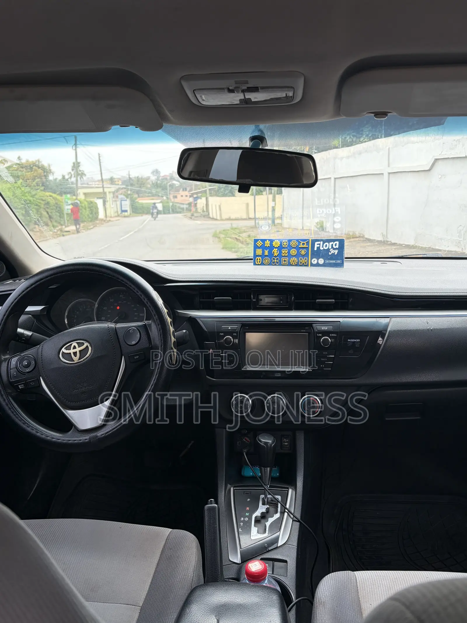 Toyota Corolla LE 4dr Sedan (1.8L 4cyl CVT) 2016 Black