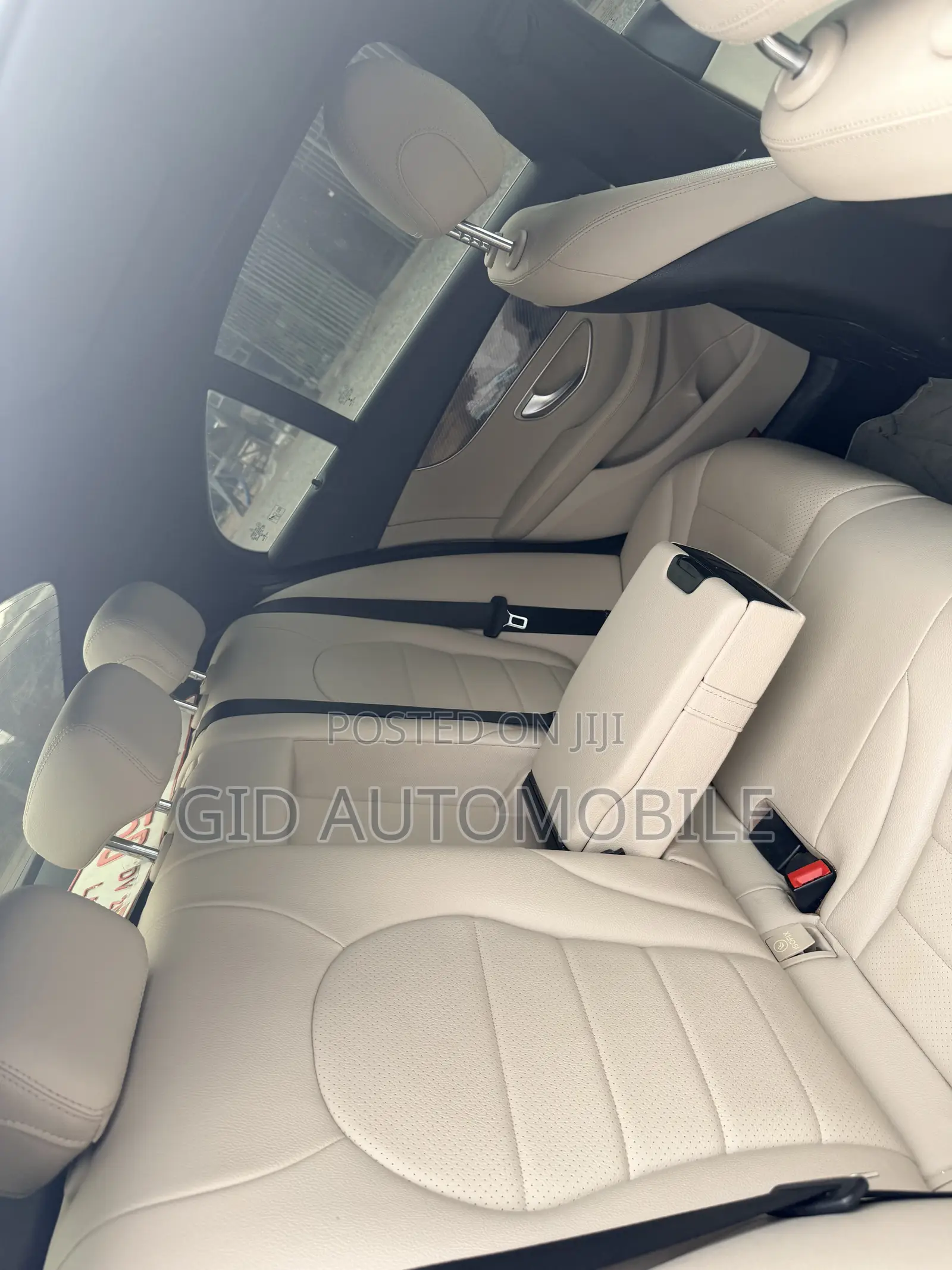 Mercedes-Benz C300 2018 White