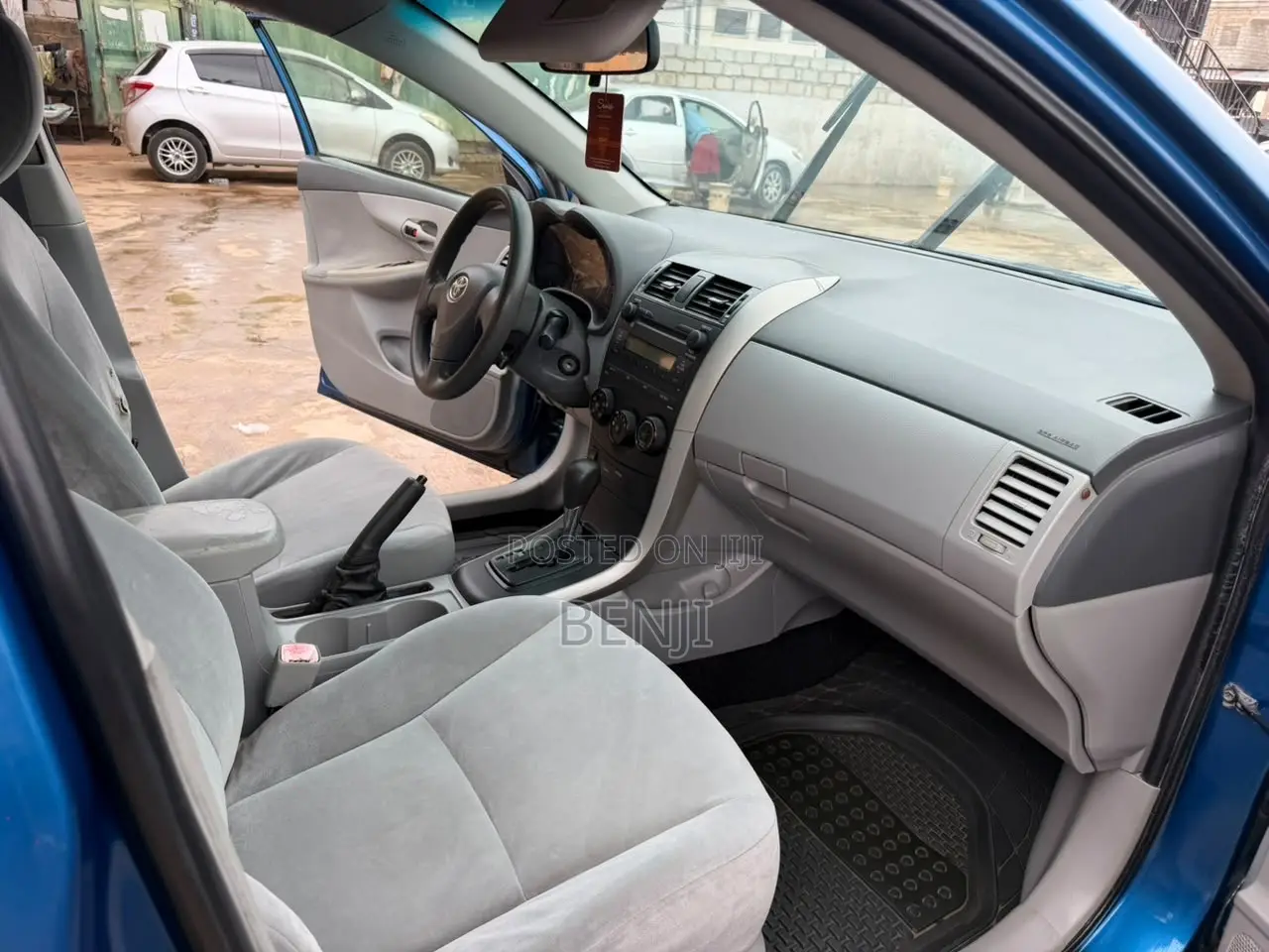 Toyota Corolla 2010 Blue