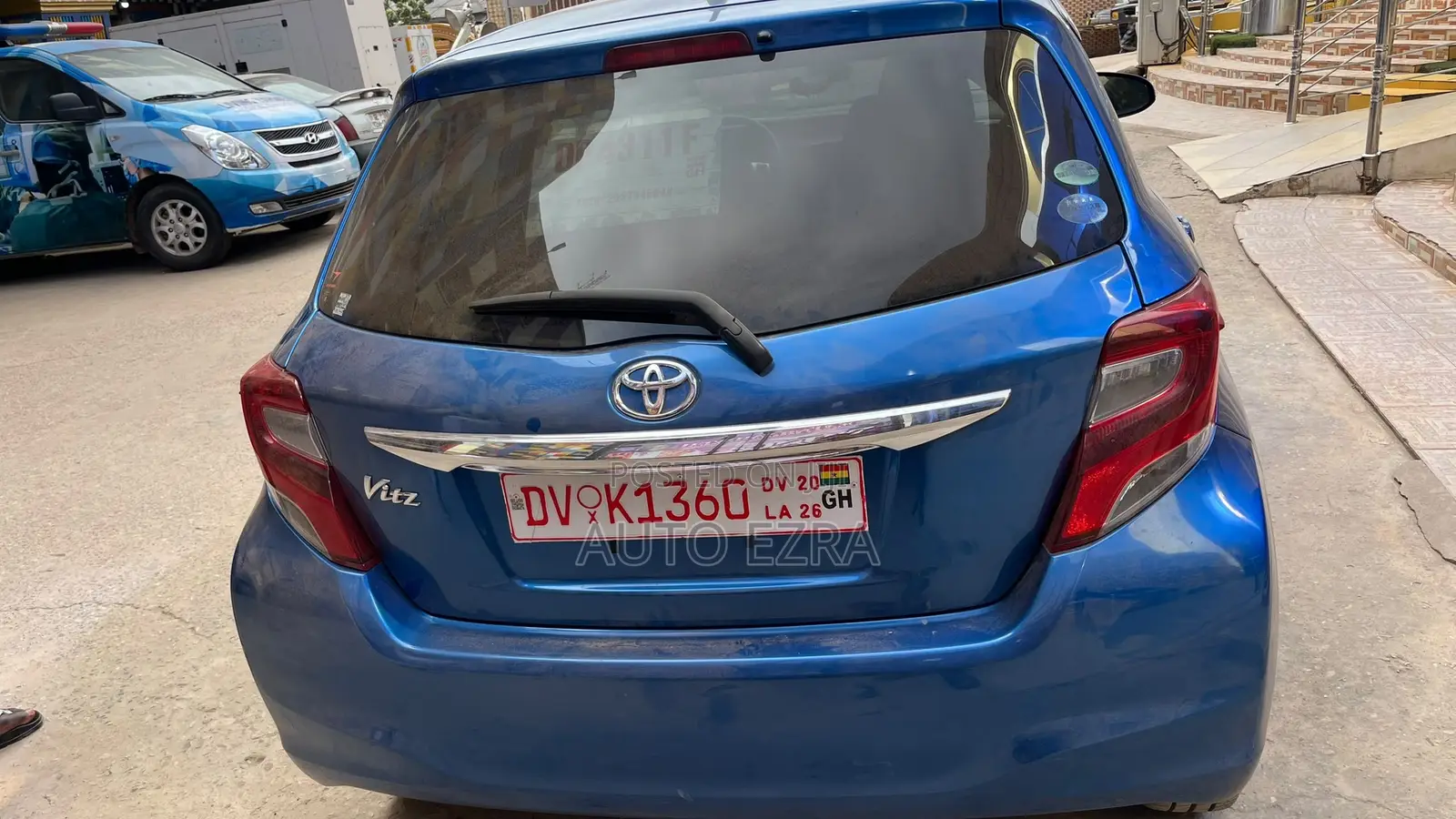 Toyota Vitz 1.3 FWD 5dr 2014 Blue