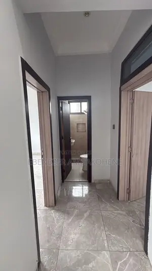 3bdrm Apartment in 7 Brother Apartments, Overhead for rent