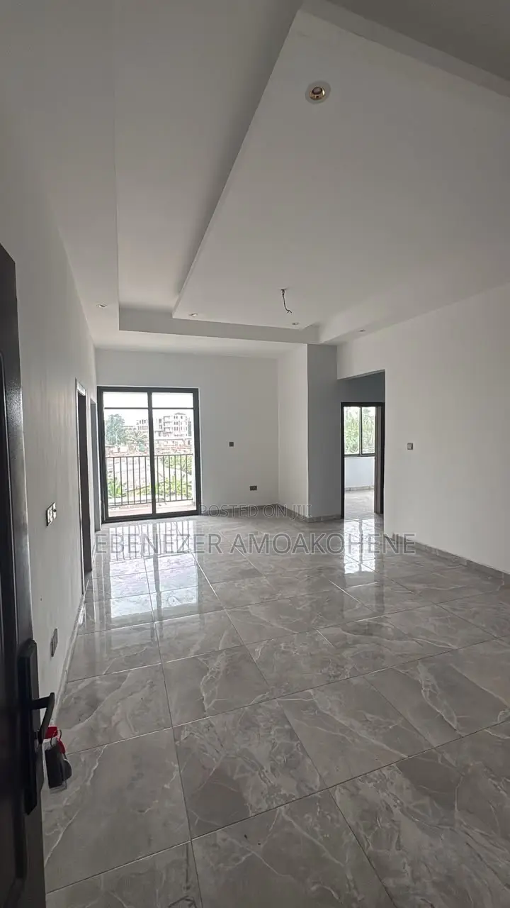 3bdrm Apartment in 7 Brother Apartments, Overhead for rent