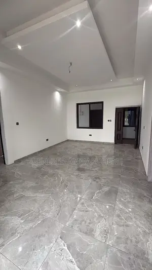 3bdrm Apartment in 7 Brother Apartments, Overhead for rent