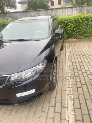 Kia Cerato 2012 Black