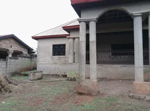 4bdrm House in Brother K Estate, Kumasi Metropolitan for sale