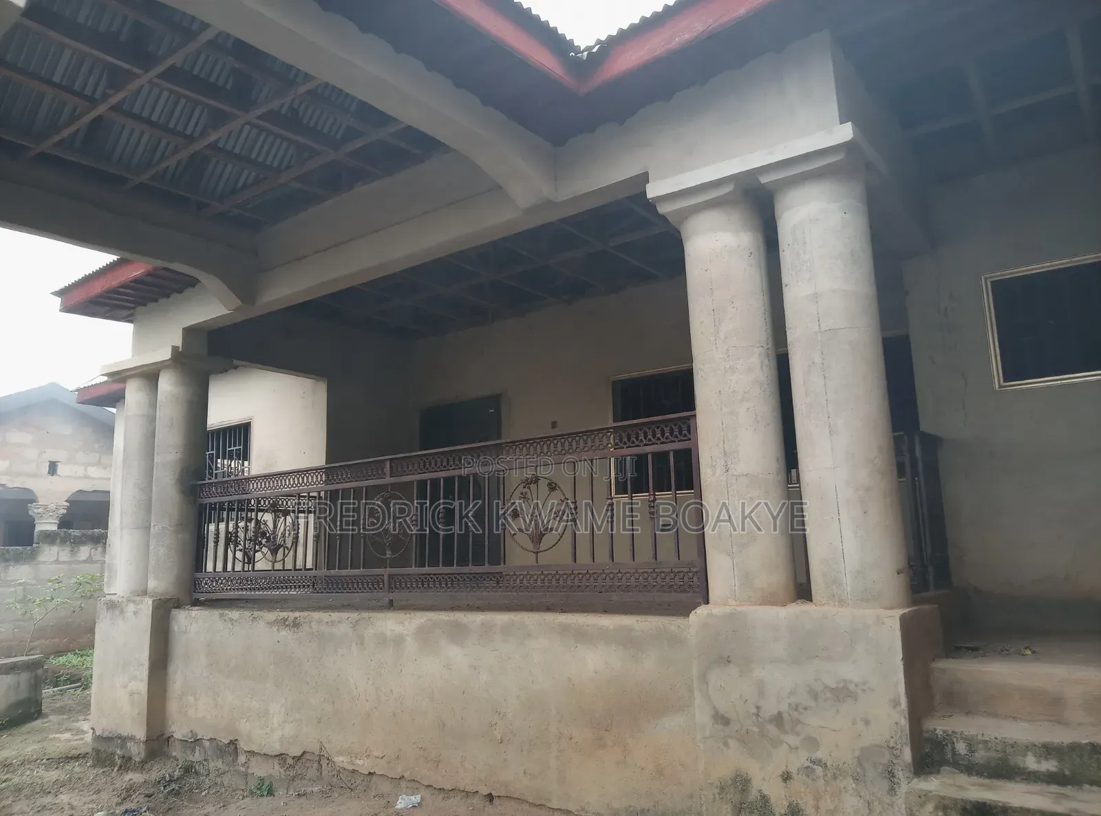 4bdrm House in Brother K Estate, Kumasi Metropolitan for sale