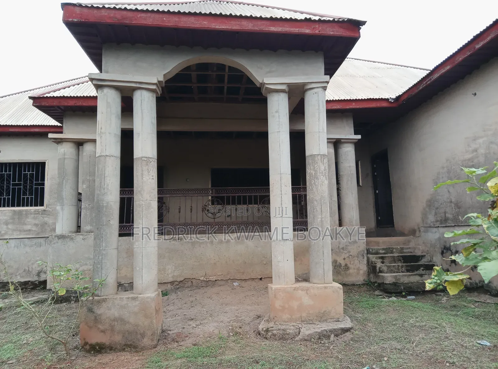 4bdrm House in Brother K Estate, Kumasi Metropolitan for sale