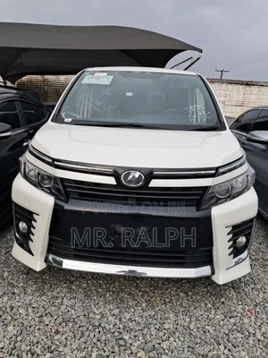 Toyota Voxy 2015 White