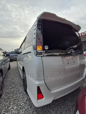 Toyota Voxy 2015 White