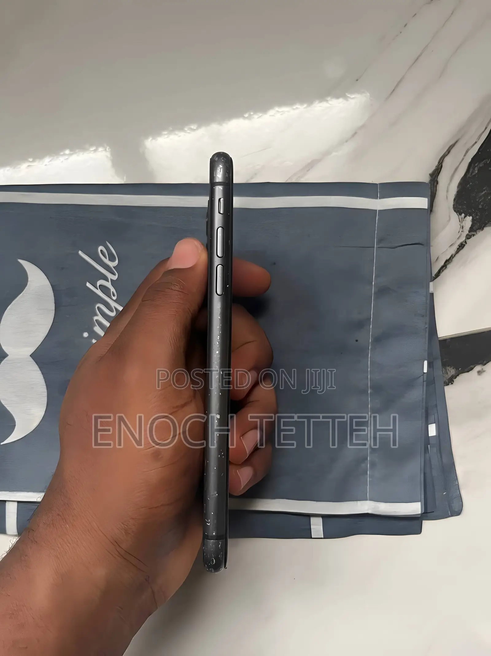 Apple iPhone 11 64 GB Black