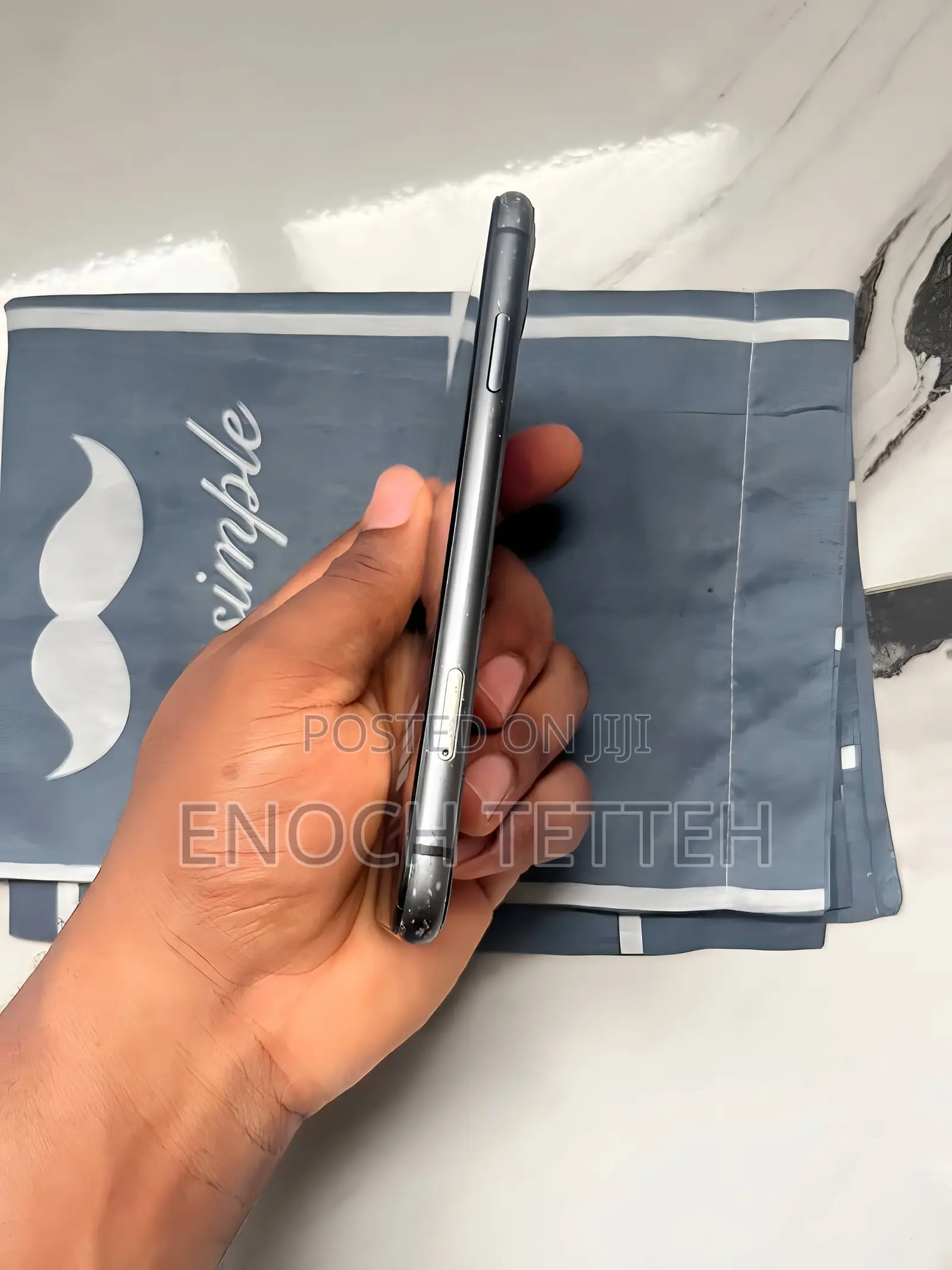 Apple iPhone 11 64 GB Black