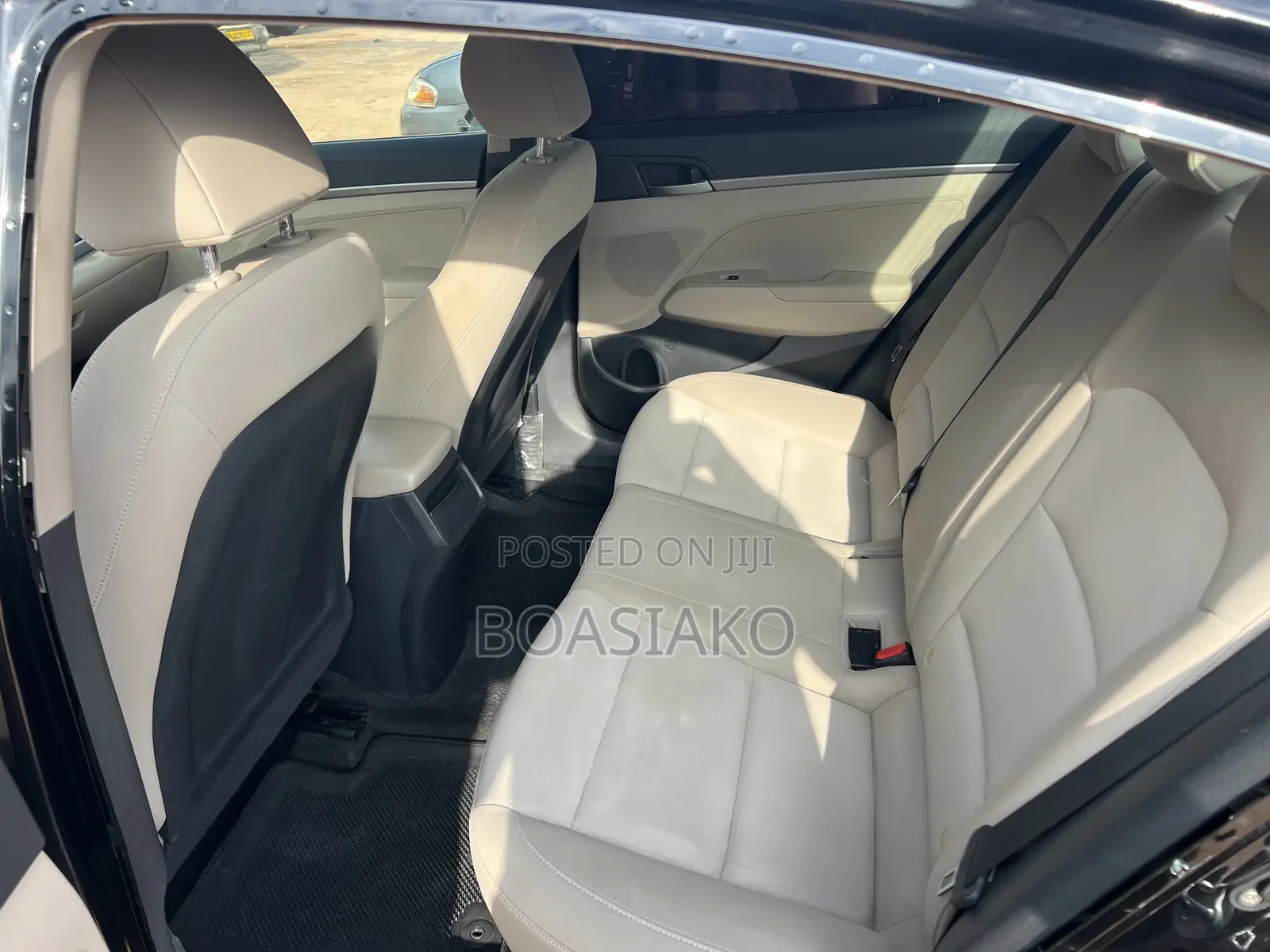 Hyundai Elantra Limited Sedan FWD (2.0L 4cyl 6A) 2017 Black