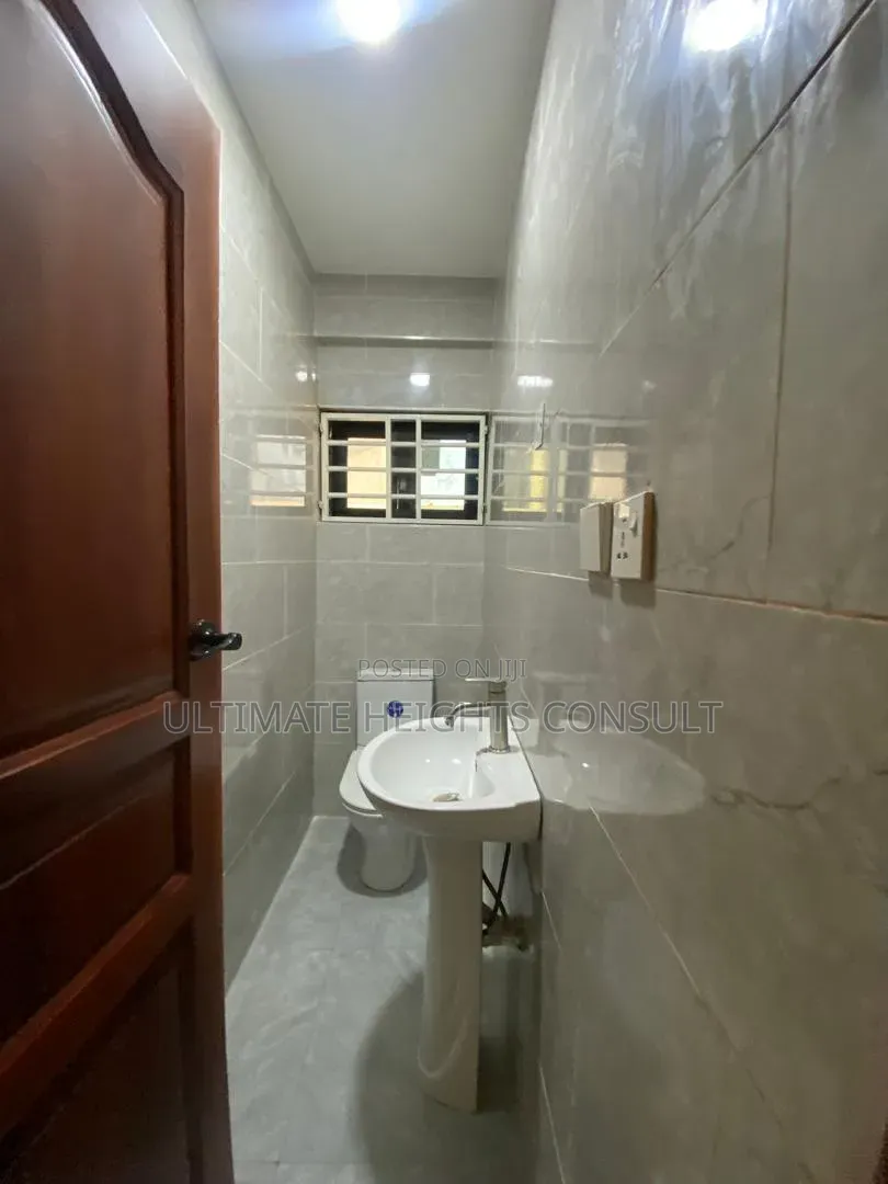 3bdrm Apartment in Akweteyman, Pentecost for rent