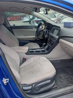 Hyundai Sonata Sport Sedan FWD (2.4L 4cyl 6A) 2016 Blue
