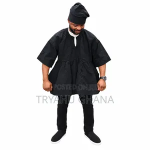 Buy Simple Quality Black Men's Batakari at Tryahu