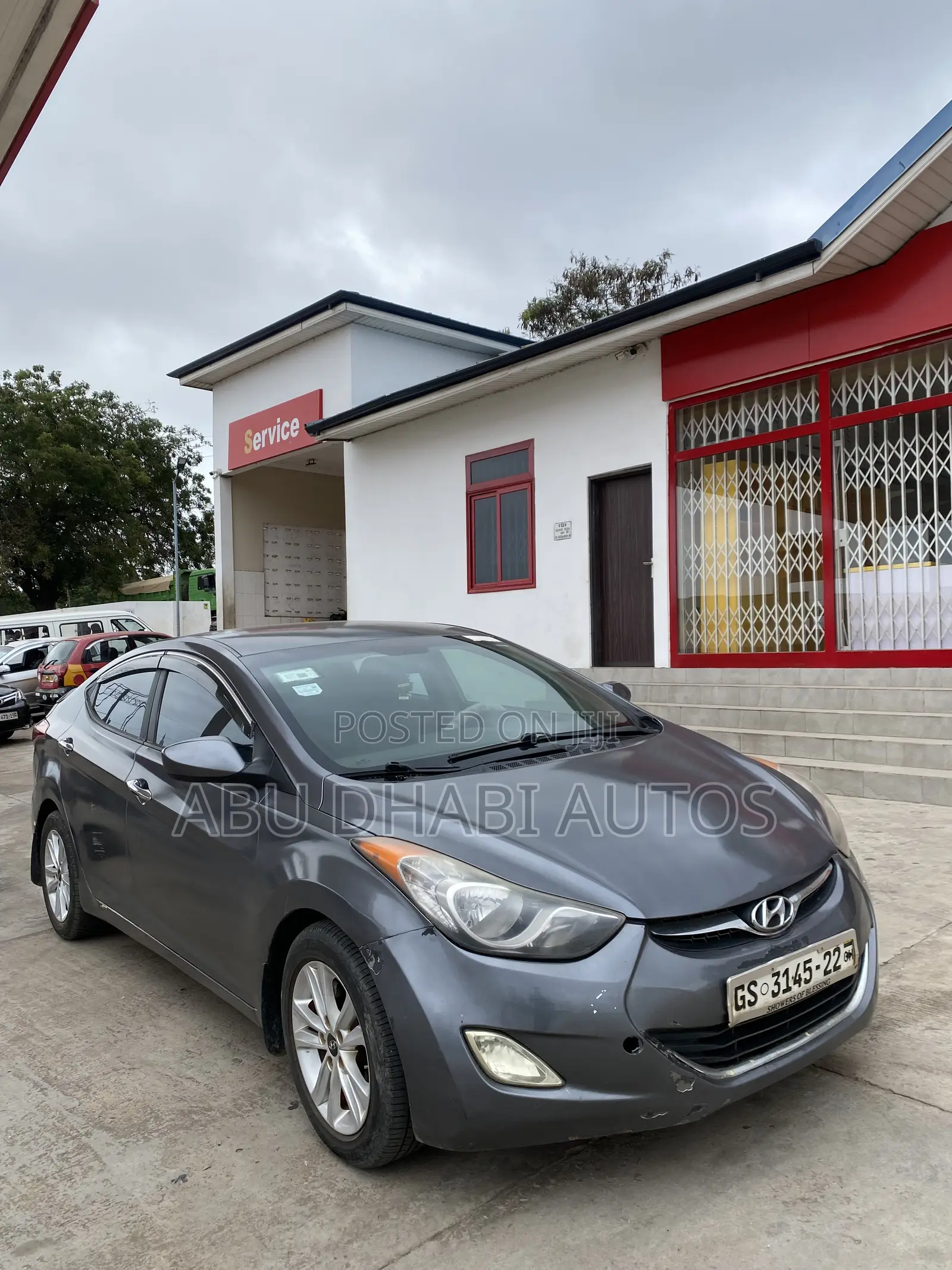 Hyundai Elantra GLS Sedan FWD (1.8L 4cyl 6A) 2013 Gray