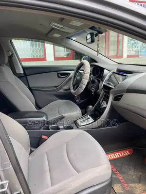 Hyundai Elantra GLS Sedan FWD (1.8L 4cyl 6A) 2013 Gray