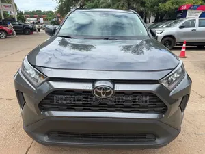 Toyota RAV4 LE 2021 Gray