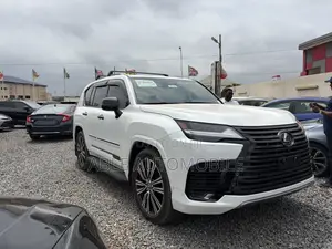 Lexus LX 500d 2026 White