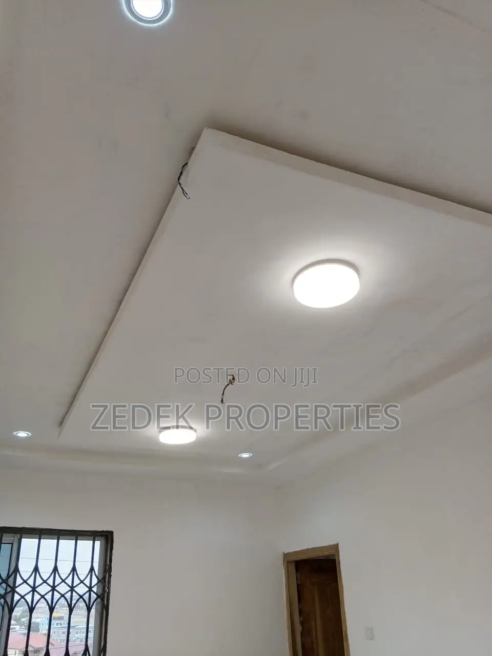 2bdrm Apartment in Kwabenya Acp Road for rent