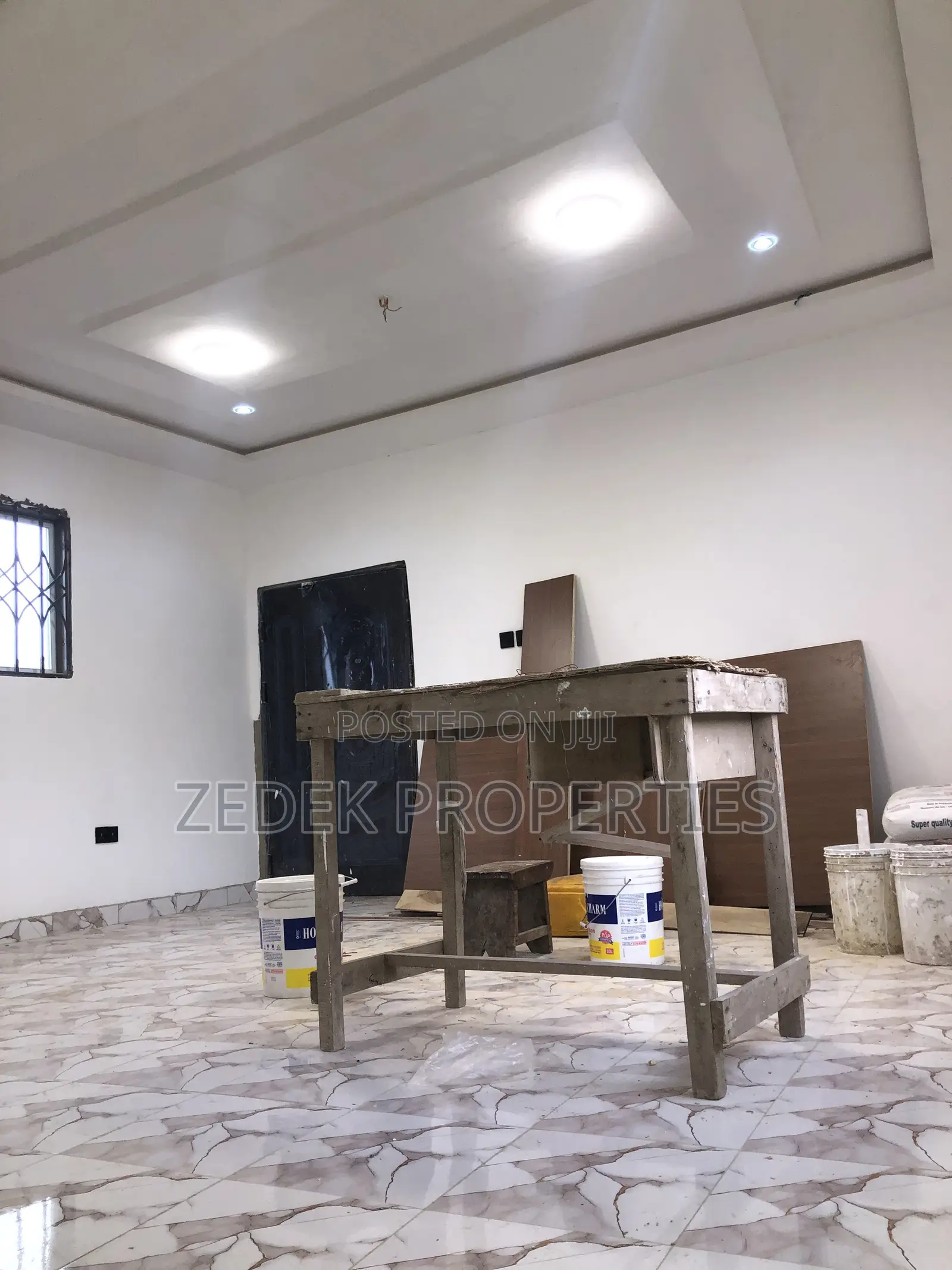 2bdrm Apartment in Kwabenya Acp Road for rent