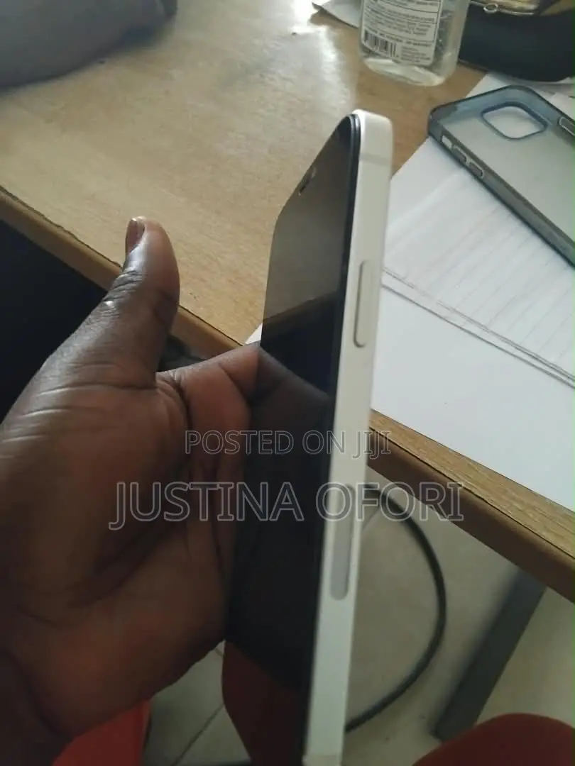 Apple iPhone 12 64 GB White