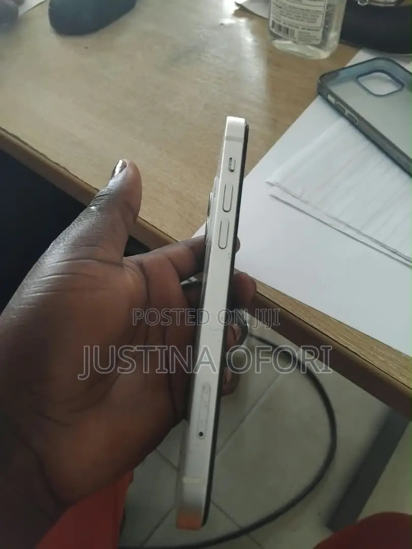 Apple iPhone 12 64 GB White