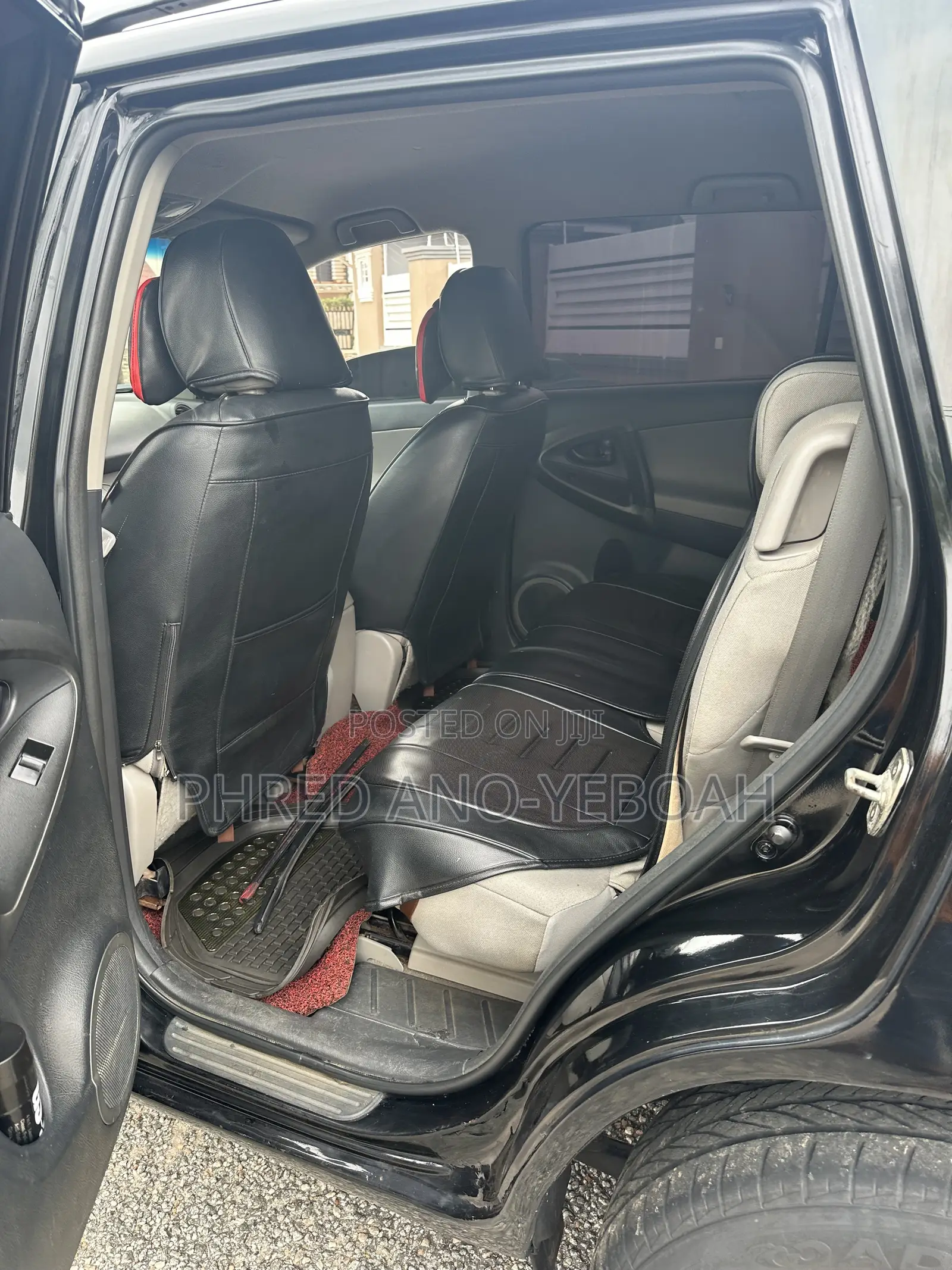 Toyota RAV4 LE AWD (2.5L 4cyl 6A) 2013 Black
