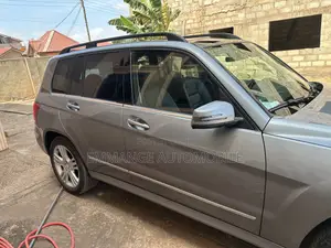 Mercedes-Benz GLK-Class Base GLK 350 4dr AWD 4MATIC (3.5L 6cyl 7A) 2015 Gray