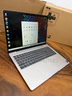 New Laptop Dell Inspiron 15 16GB Intel Core Ultra 7 SSD 512GB
