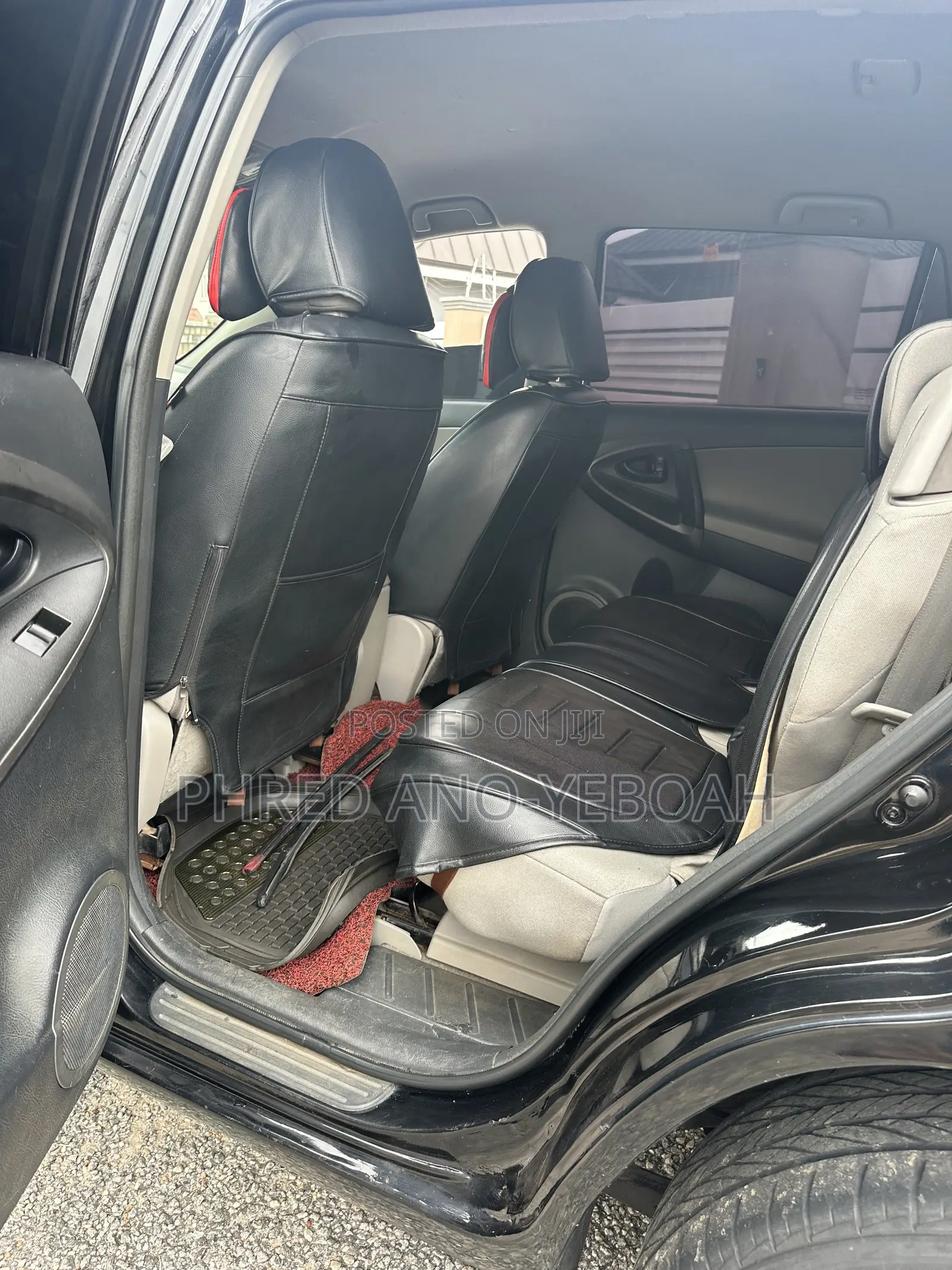 Toyota RAV4 LE AWD (2.5L 4cyl 6A) 2013 Black