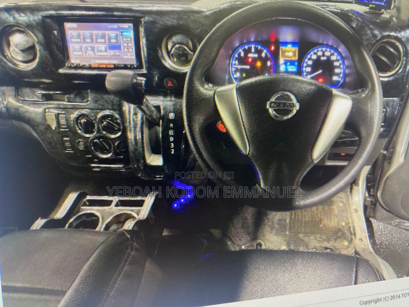 Nissan Caravan (Urvan) 2012 Silver