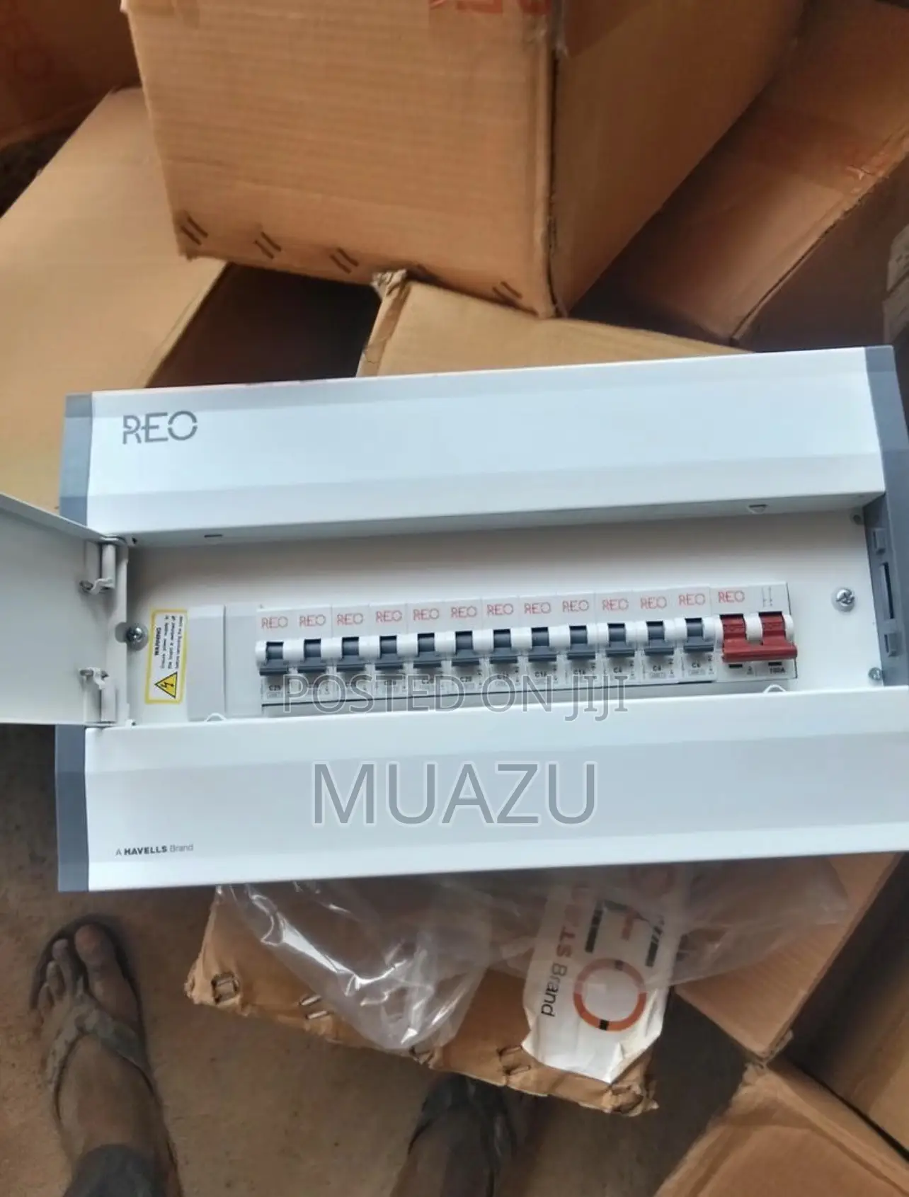 REO Main Switch 12way