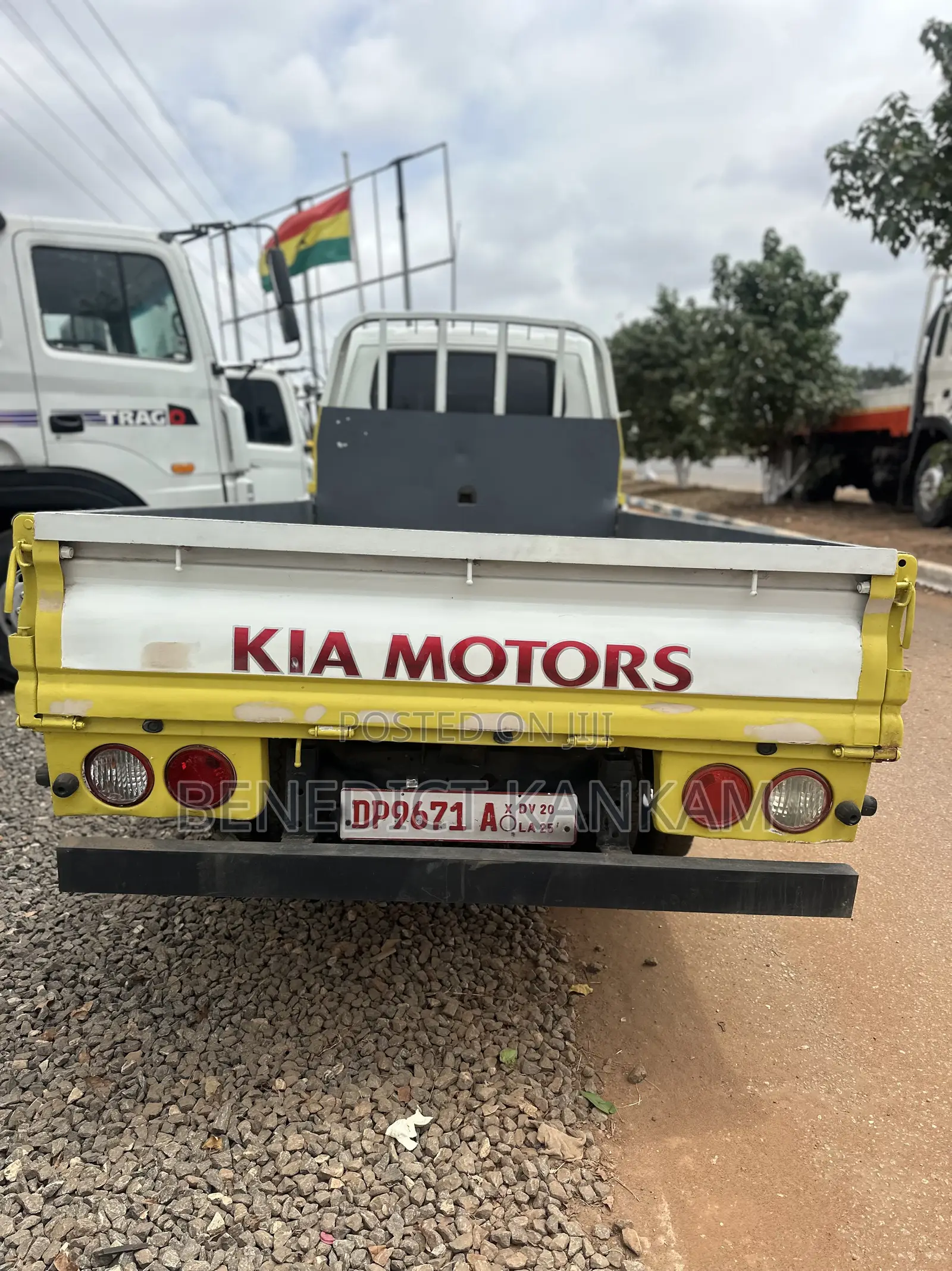 Kia Bongo 2012 White