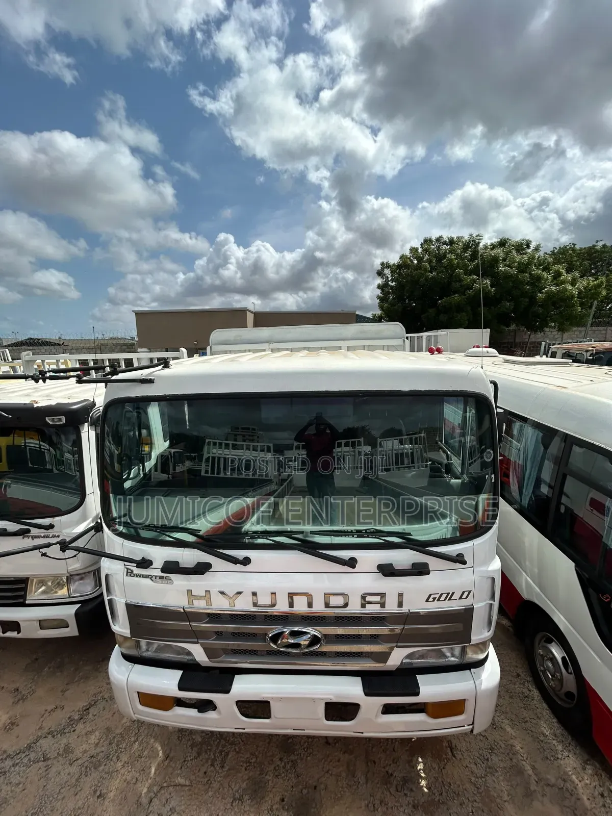 Hyundai 11 Tons