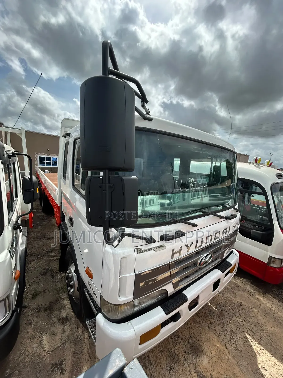 Hyundai 11 Tons