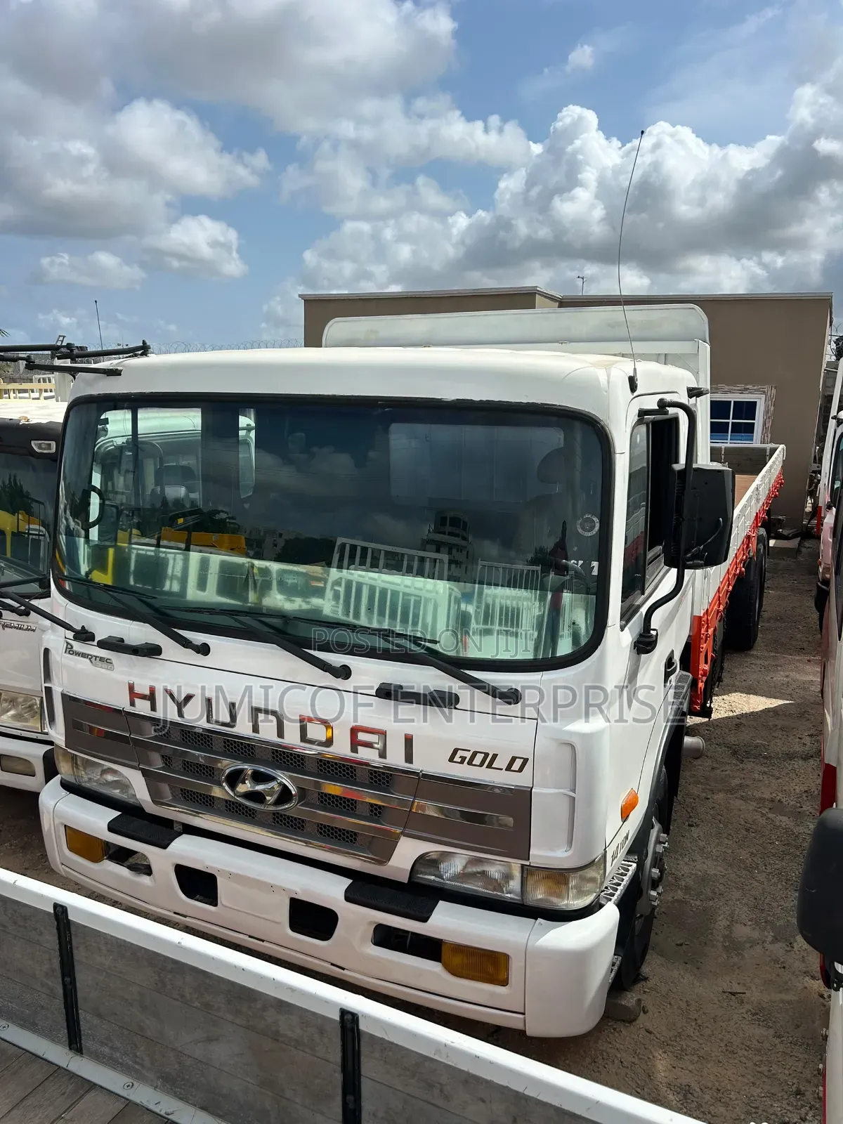 Hyundai 11 Tons