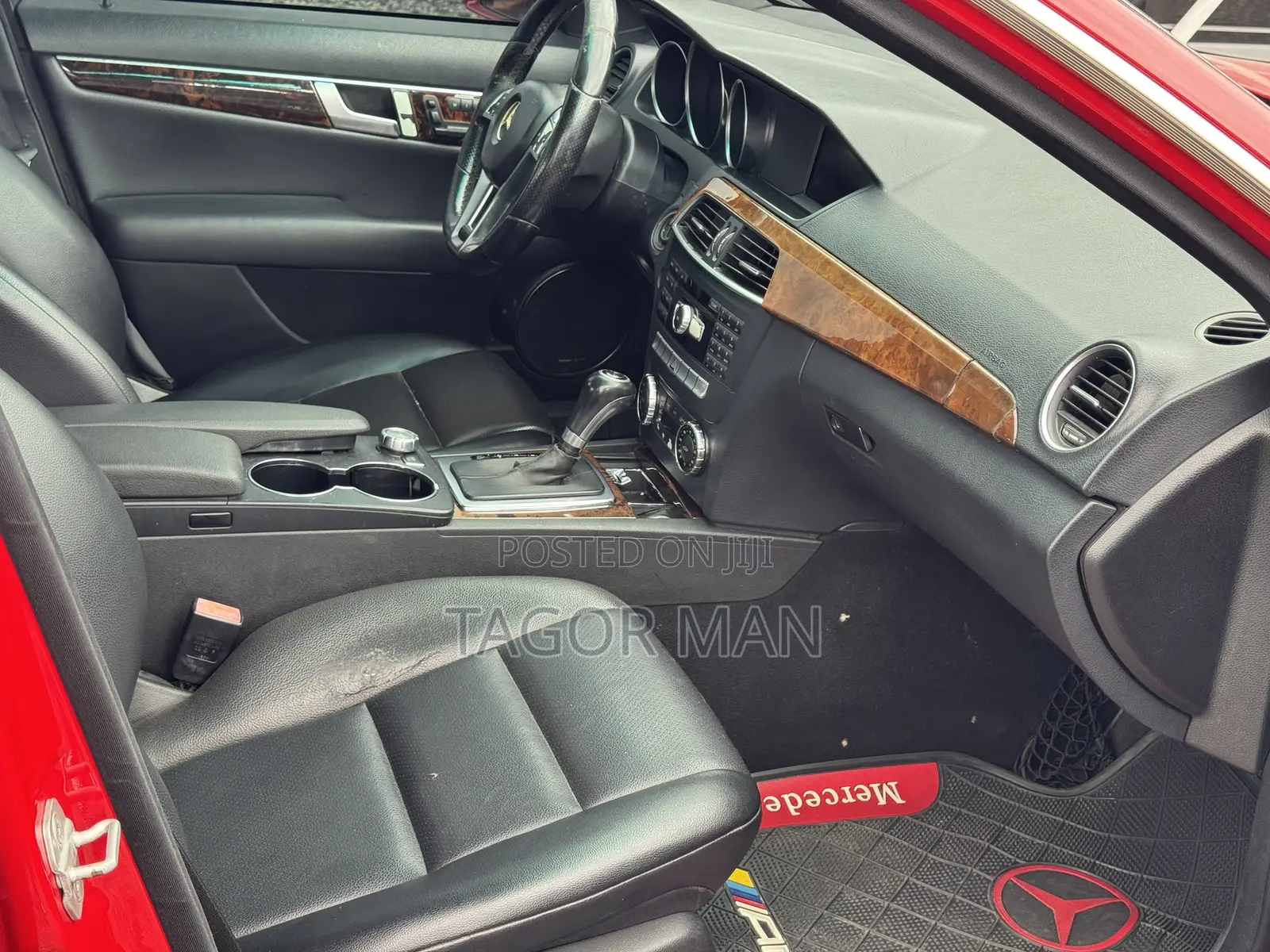 Mercedes-Benz C250 2013 Red