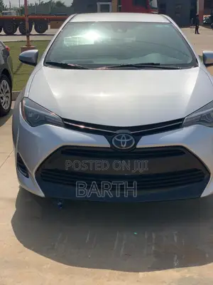 Toyota Corolla 2018 Silver