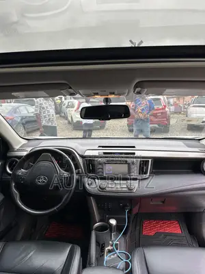 Toyota RAV4 2013 White