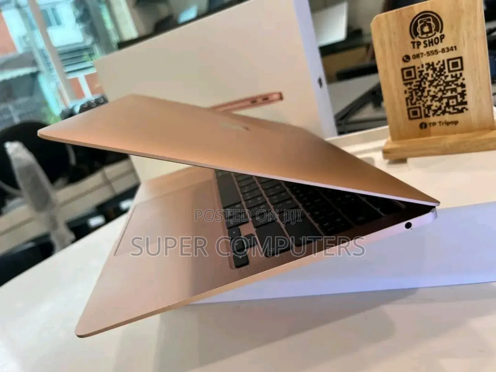 New Laptop Apple MacBook Air 2020 M1 8GB Apple M1 SSD 256GB