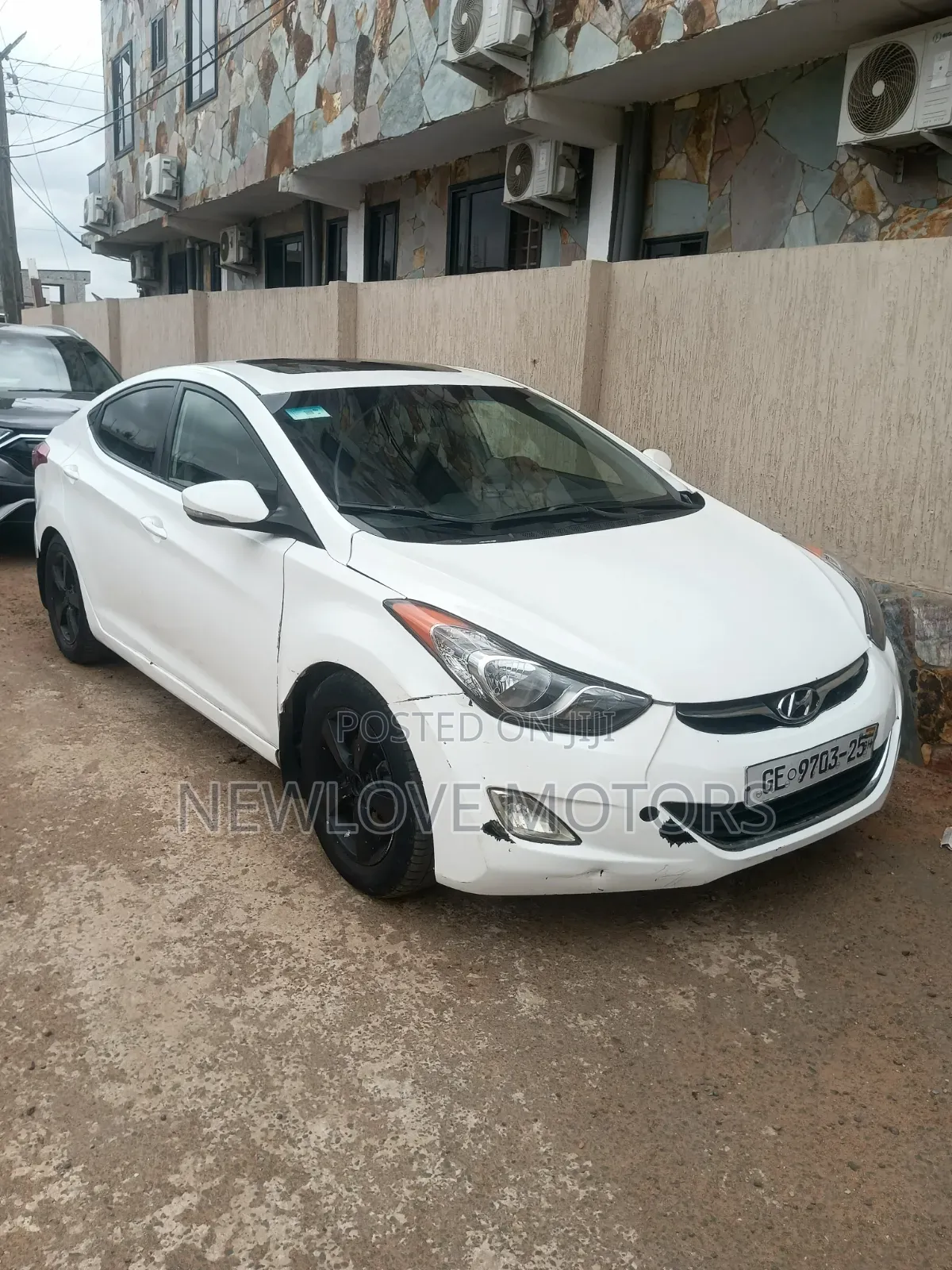 Hyundai Elantra Limited Sedan FWD (1.8L 4cyl 6A) 2013 White