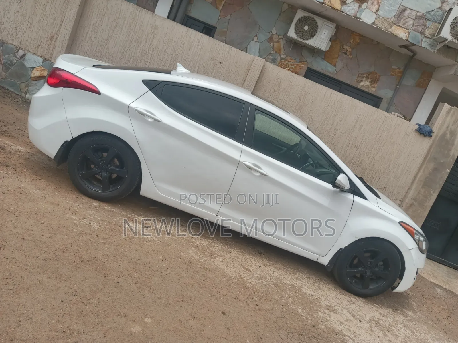 Hyundai Elantra Limited Sedan FWD (1.8L 4cyl 6A) 2013 White
