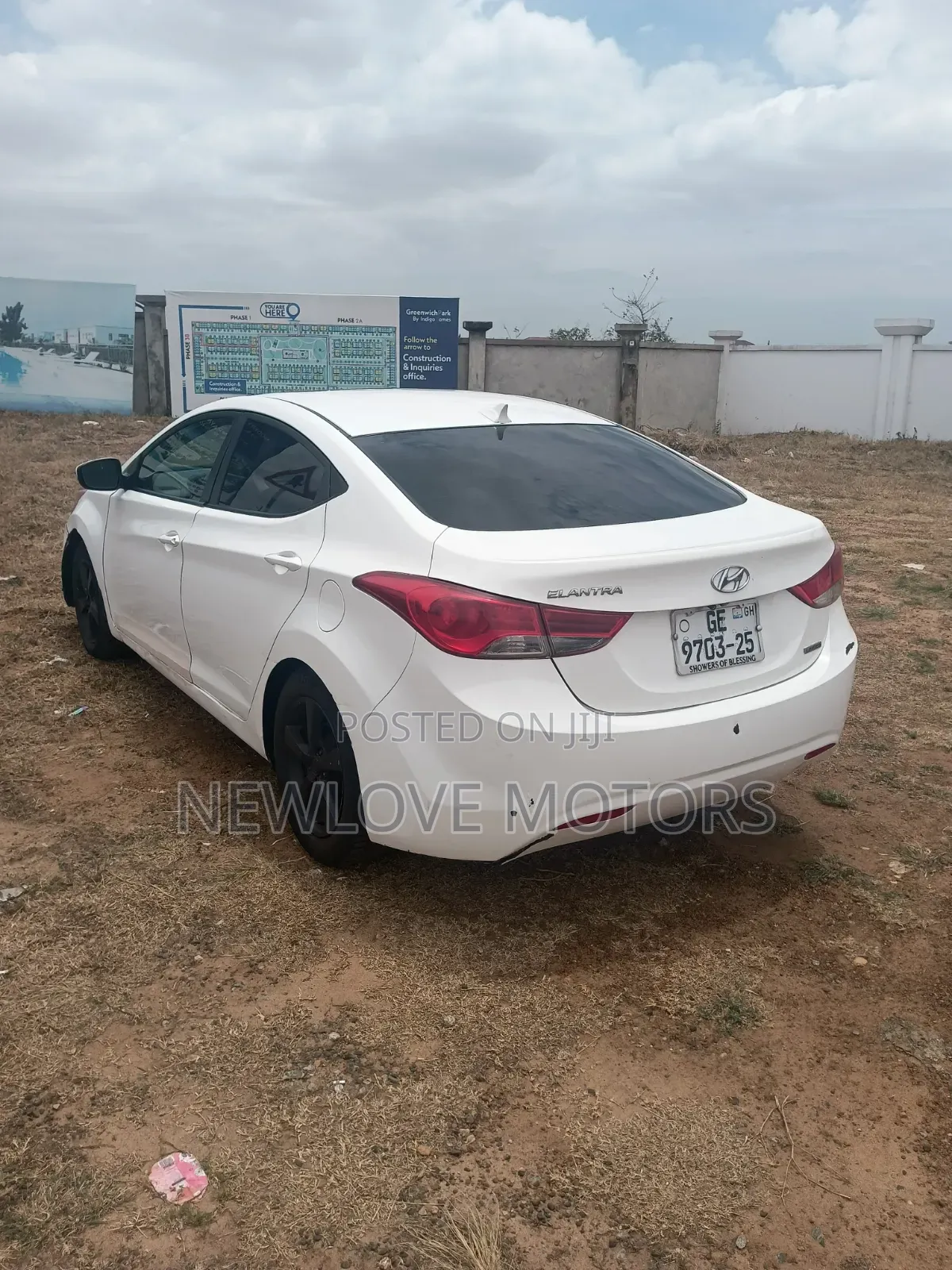 Hyundai Elantra Limited Sedan FWD (1.8L 4cyl 6A) 2013 White