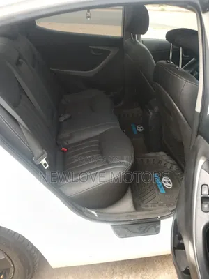 Hyundai Elantra Limited Sedan FWD (1.8L 4cyl 6A) 2013 White