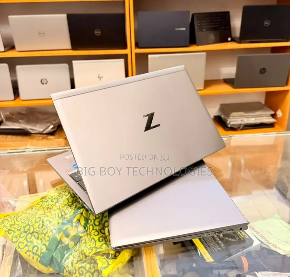 Laptop HP ZBook Firefly G8 16GB Intel Core i7 SSD 256GB