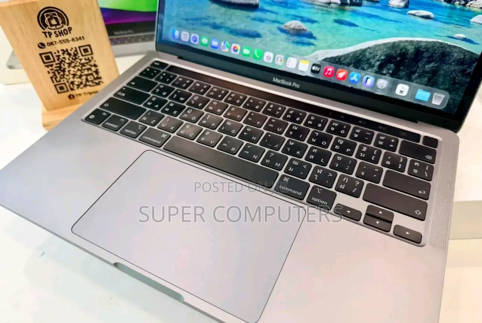 New Laptop Apple MacBook Pro 2020 16GB Intel Core i7 SSD 512GB