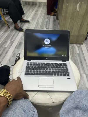 Laptop HP EliteBook 820 G3 8GB Intel Core i5 SSD 256GB