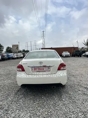 Toyota Belta 2010 White